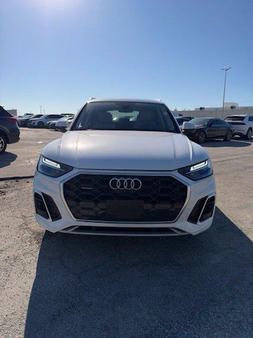 Photo of 2023 Audi Q5 TFSI e