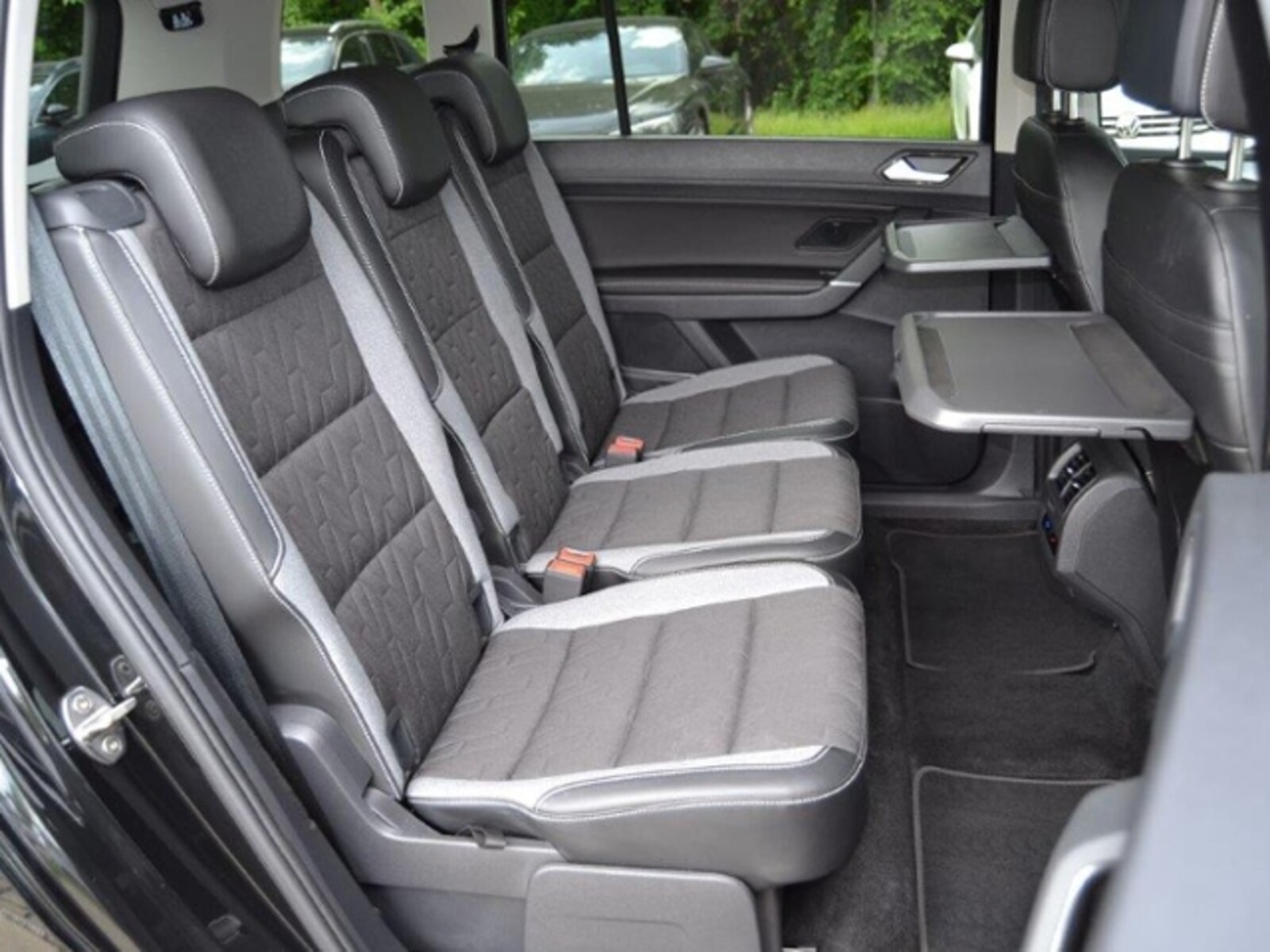 Volkswagen Touran – Bild 9