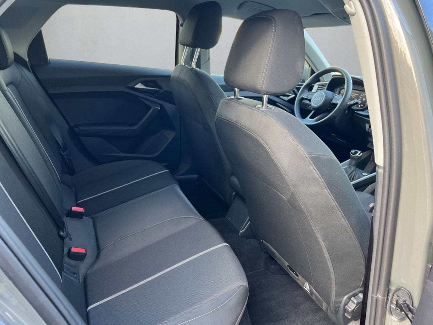 Bild über Audi A1 Sportback advanced 30 TFSI S tronic - für weitere Informationen kontaktieren Sie den Audi Partner