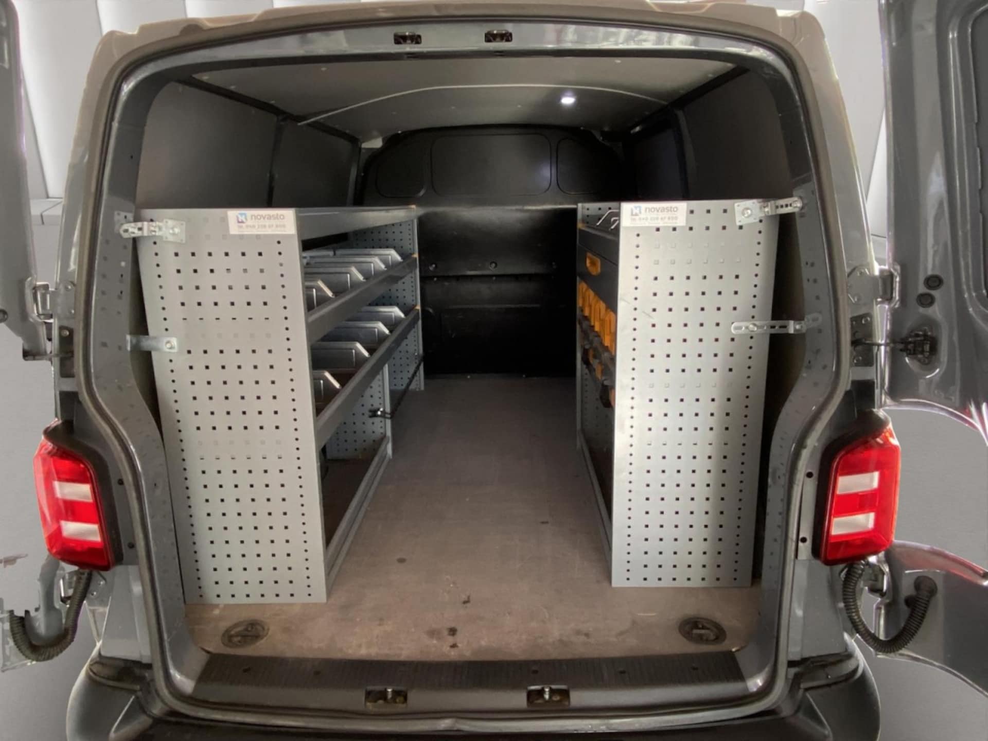 Volkswagen T6 Transporter Kasten kurzer Radstand