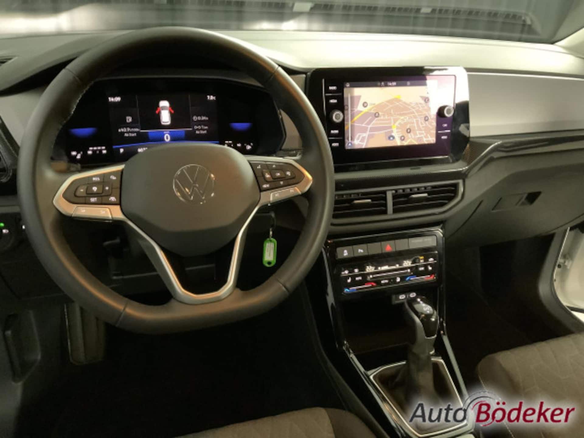 Volkswagen T-Cross Life