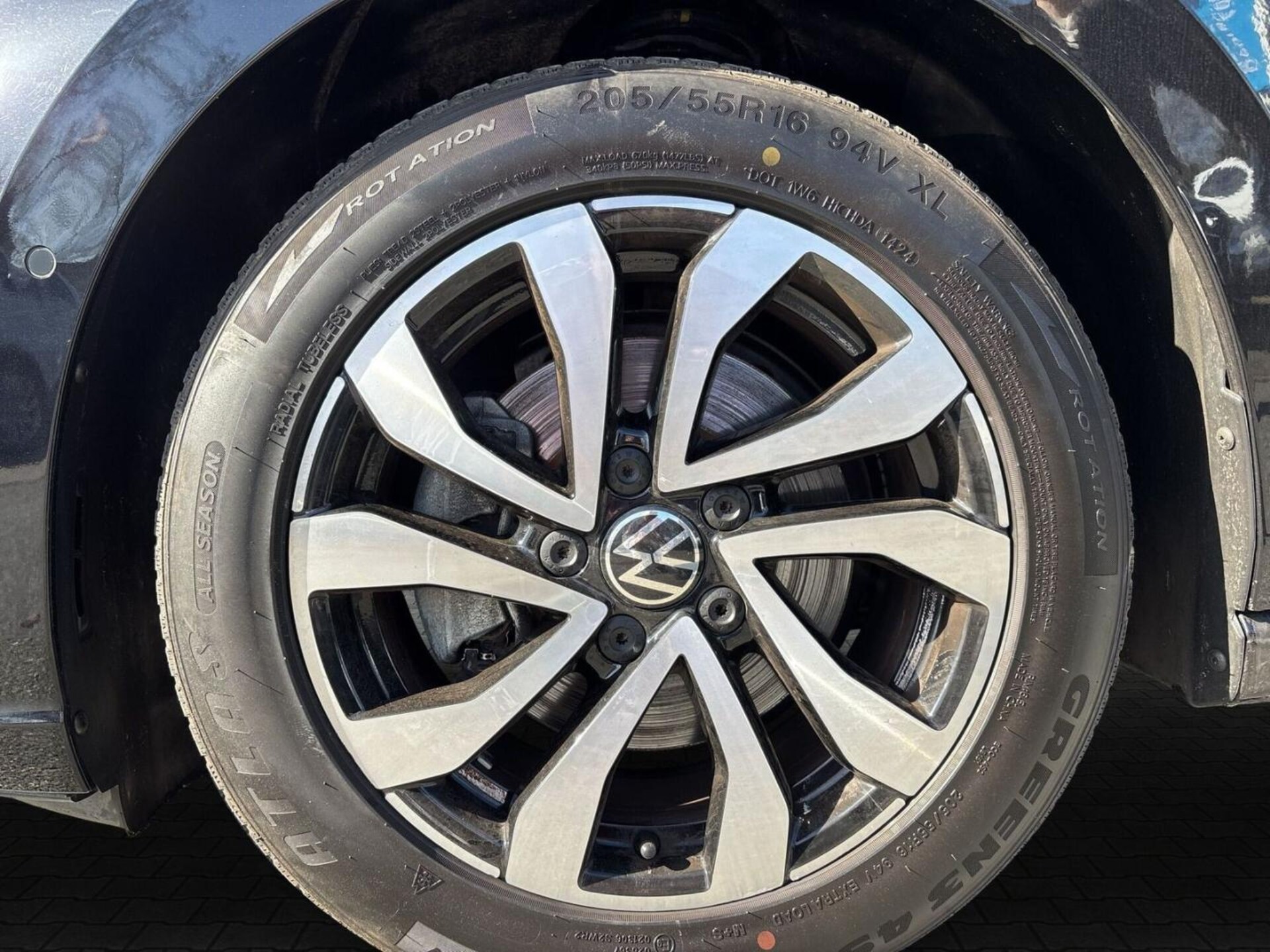Volkswagen Golf Active