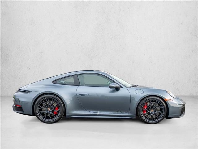 2026 Porsche 911 GTS - Photo 8