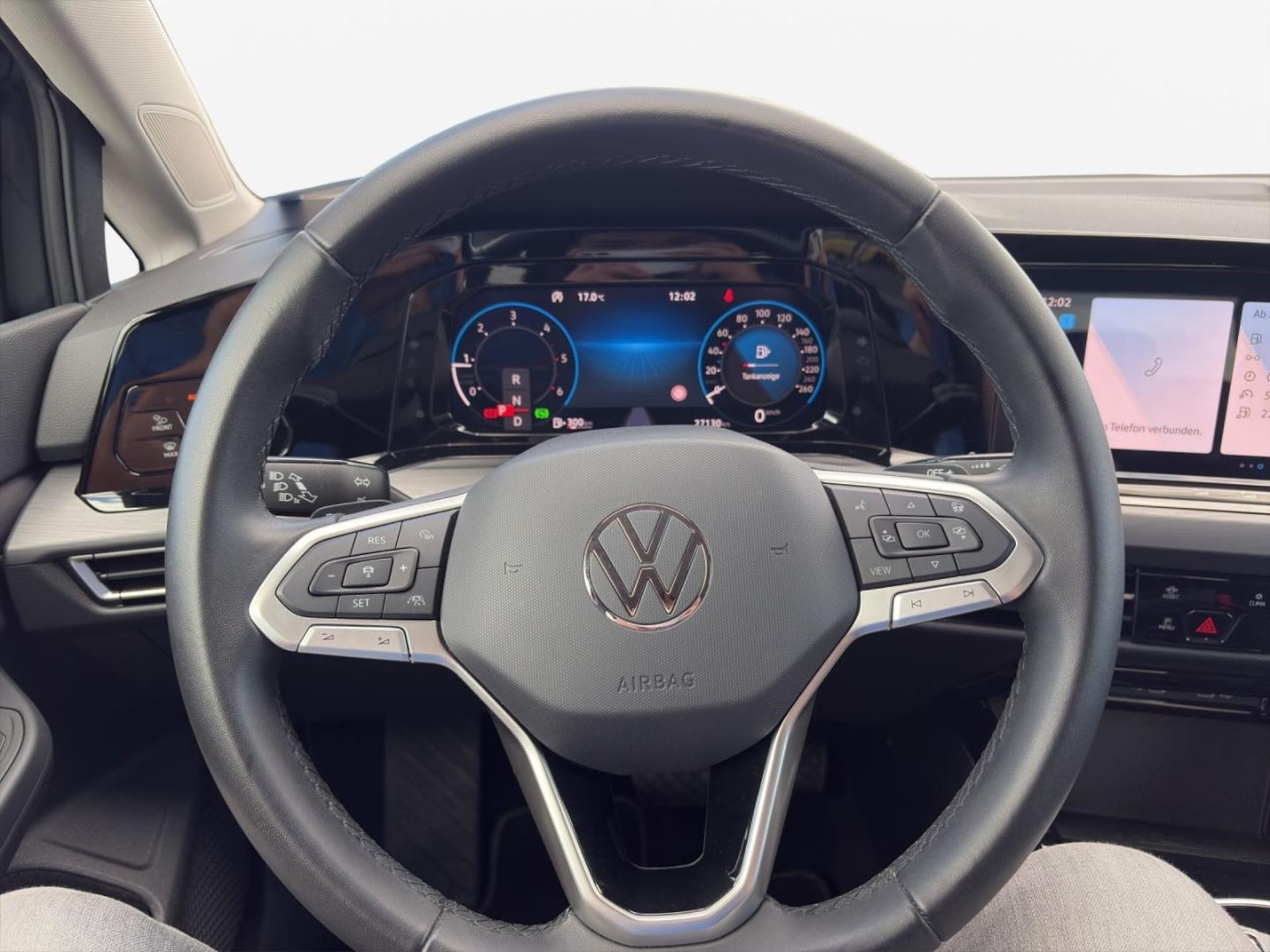 Volkswagen Golf Style