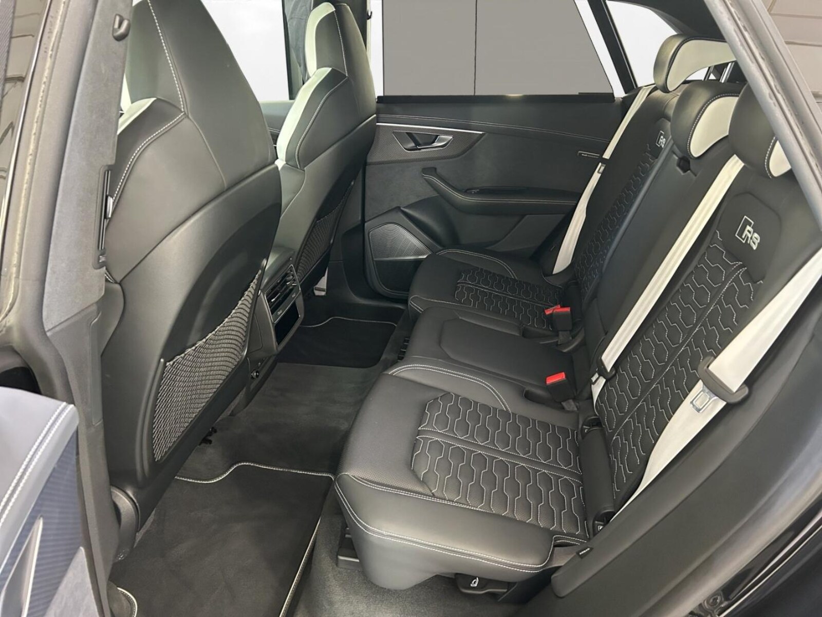 Audi RS Q8 – Bild 11