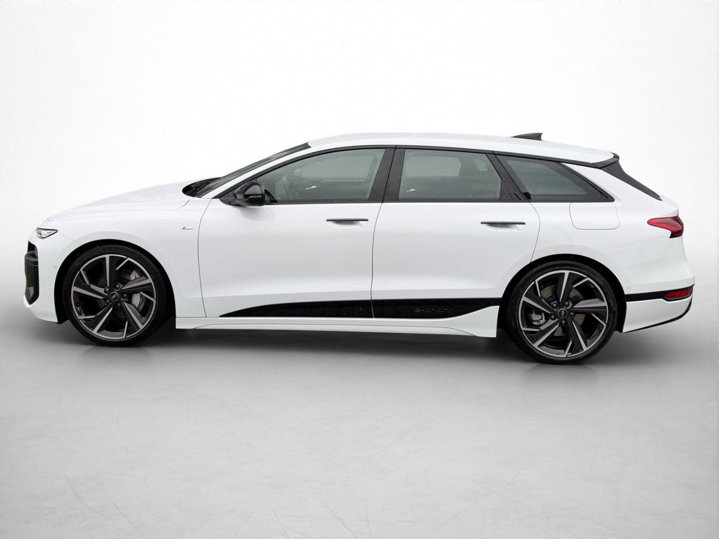 Bild über Audi A6 Avant e-tron e-tron performance - für weitere Informationen kontaktieren Sie den Audi Partner