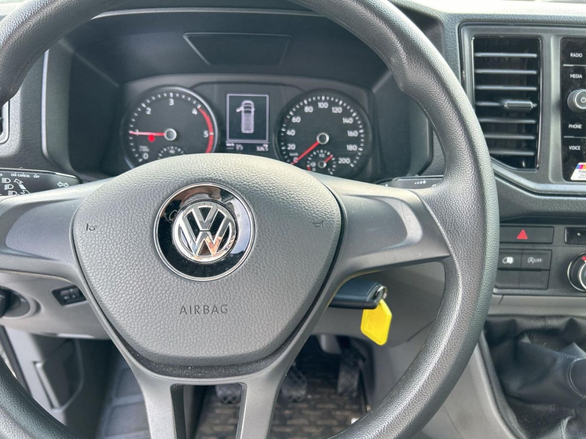 Volkswagen Crafter Kasten mittlerer Radstand