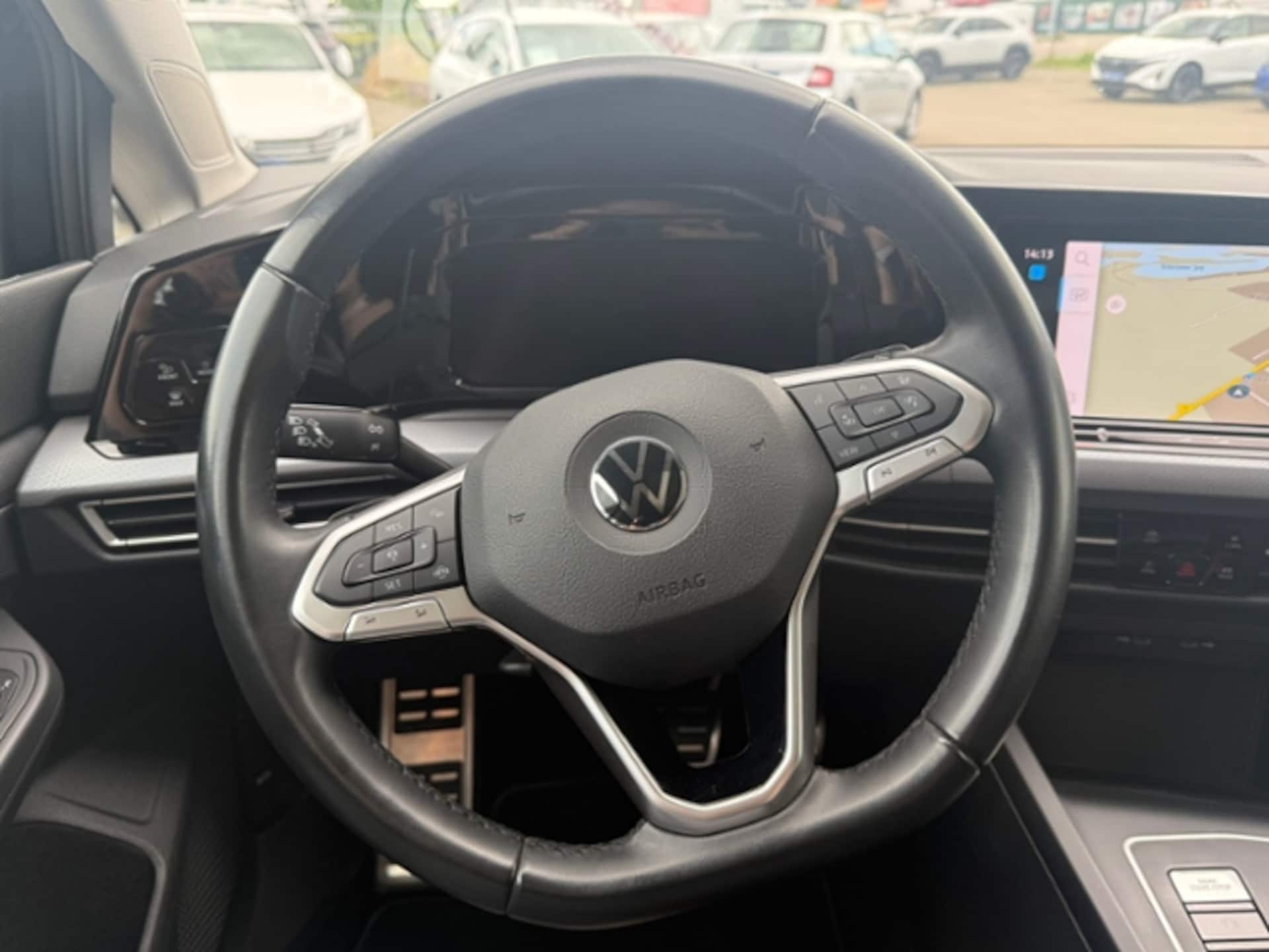 Volkswagen Golf Active