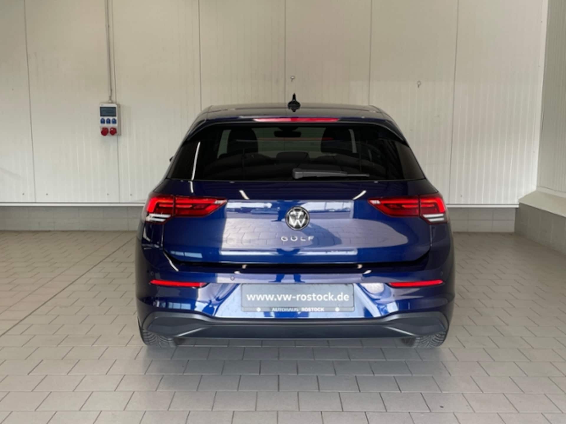 Volkswagen Golf Life