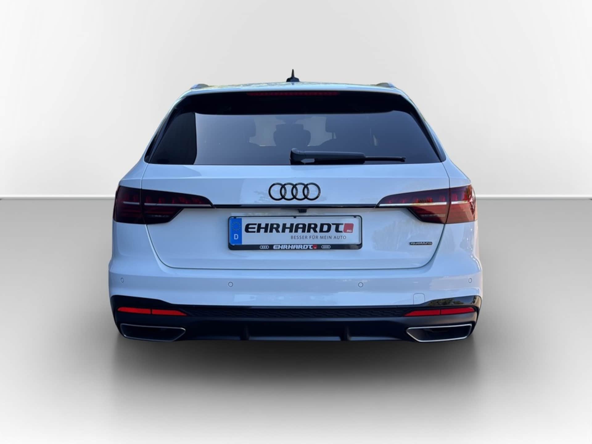 Audi A4 Avant S line