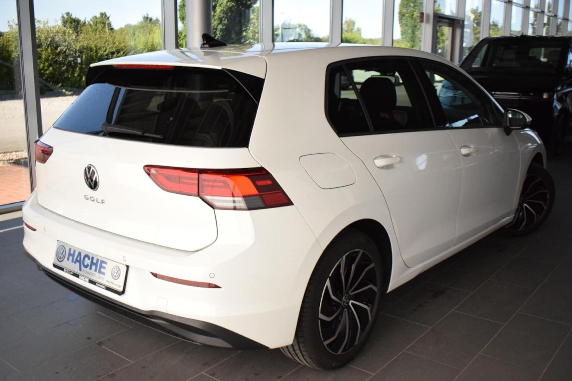 Volkswagen Golf Life