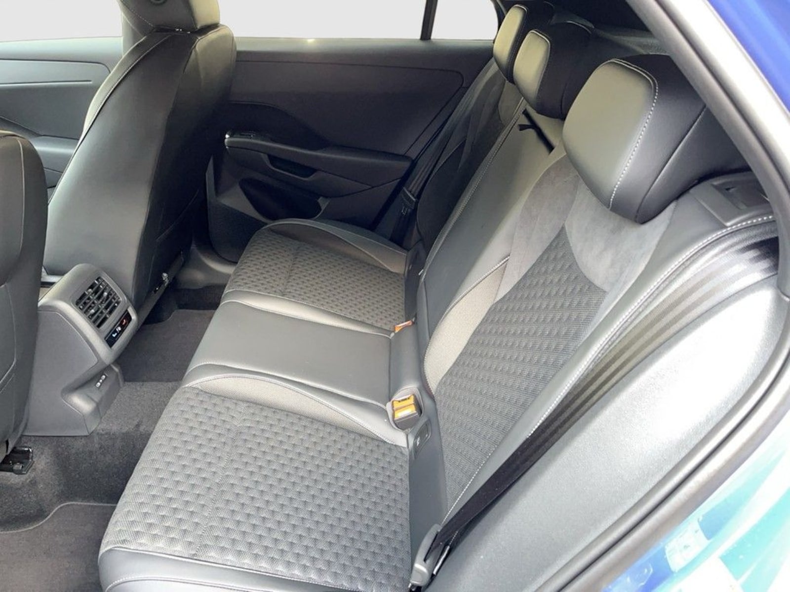 Volkswagen T-Roc – Bild 13