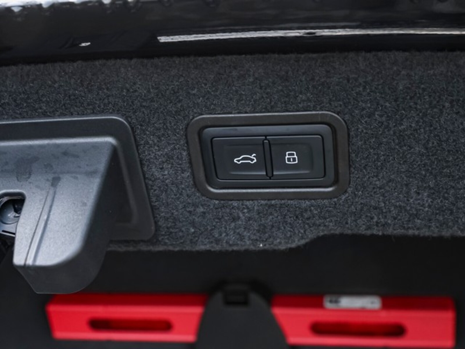 Audi S8 – Bild 10