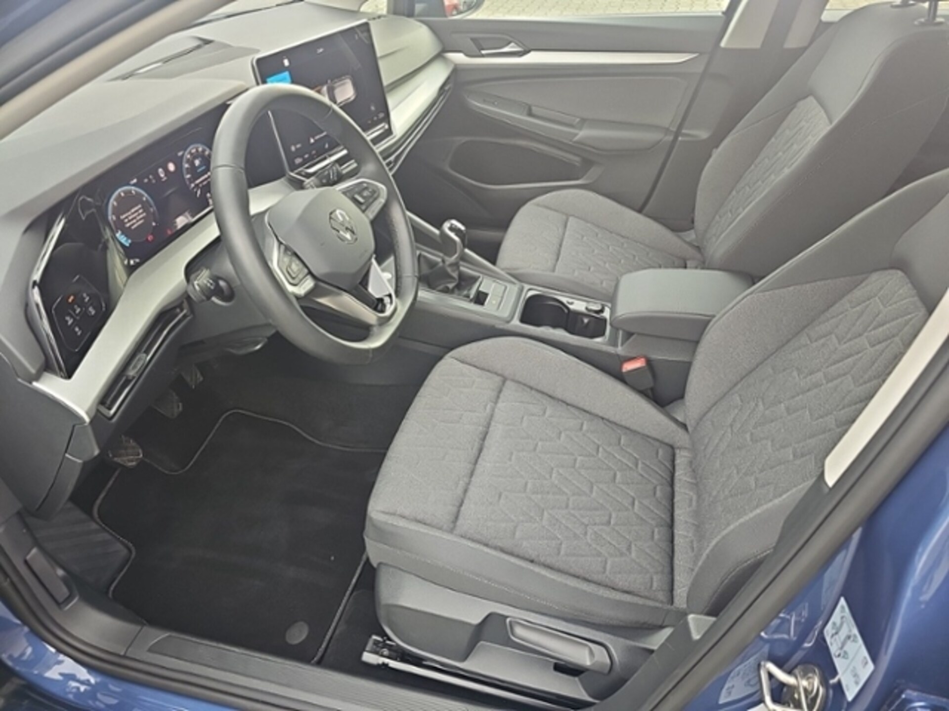 Volkswagen Golf Life