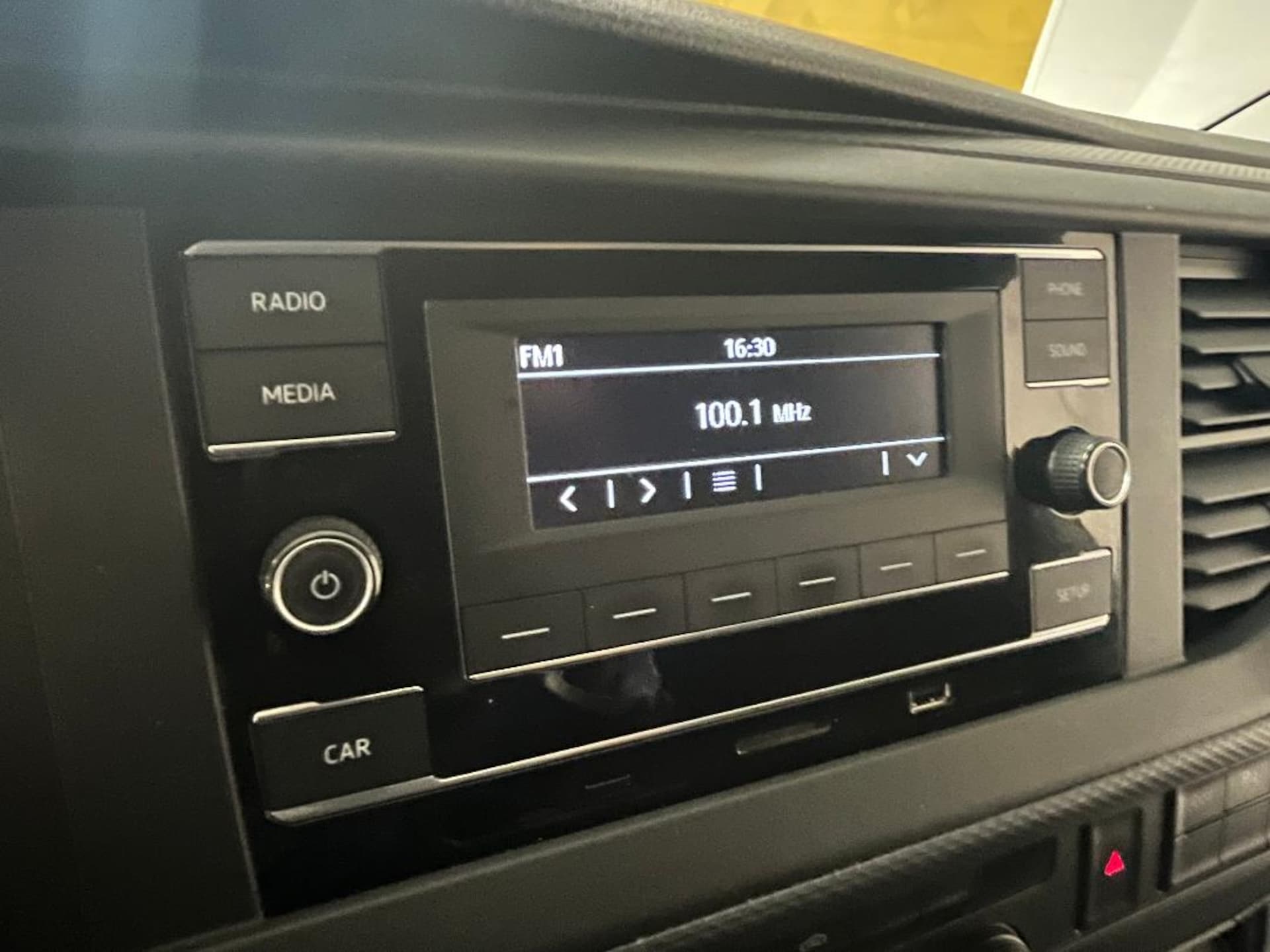 Volkswagen Transporter Kasten kurzer Radstand
