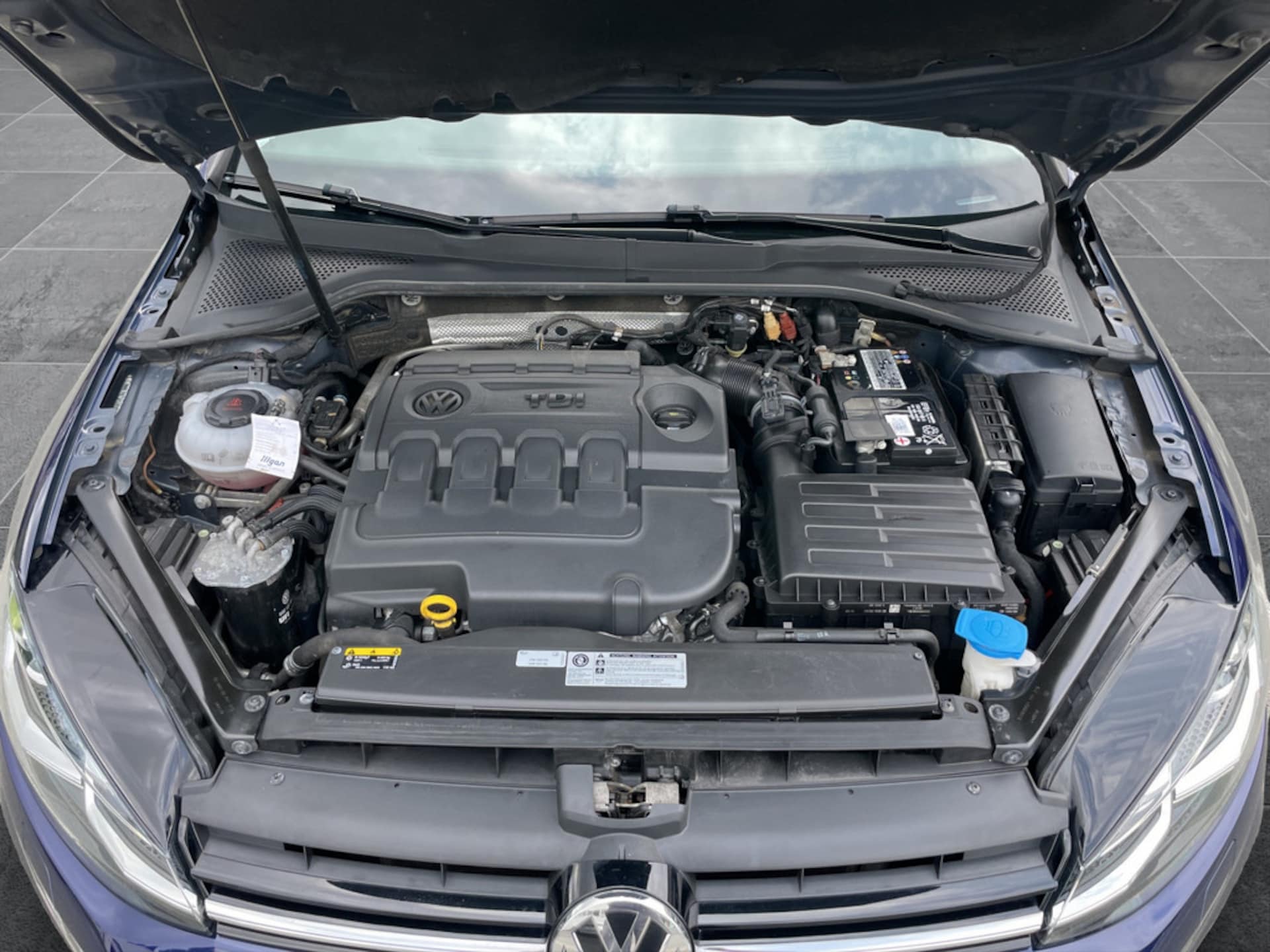 Volkswagen Golf IQ.DRIVE