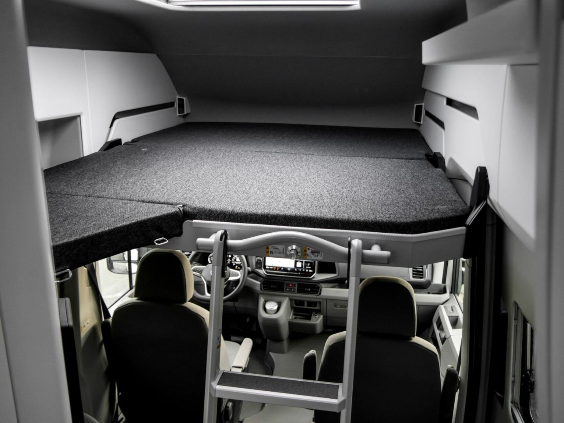 Volkswagen Grand California 600