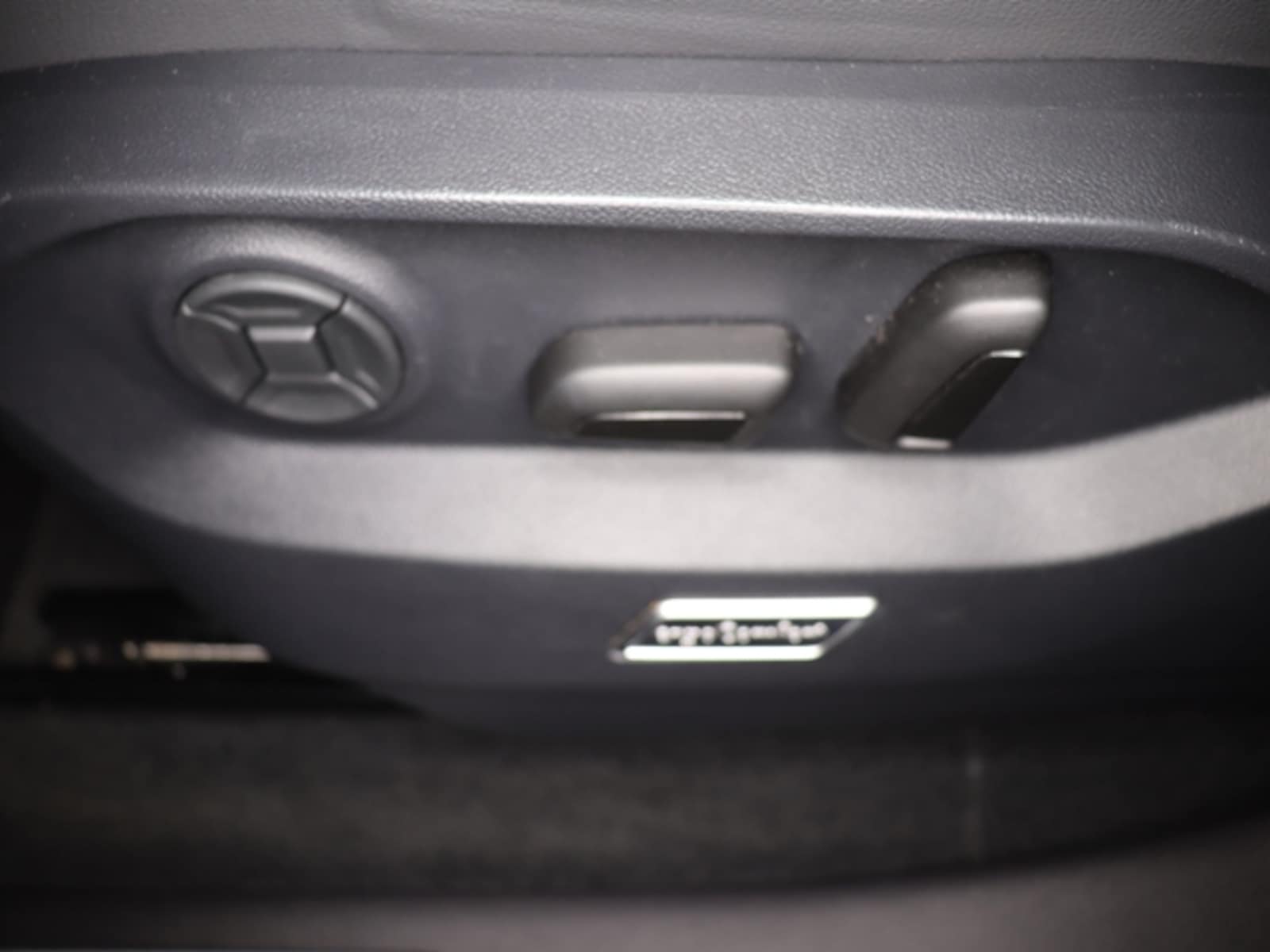 Volkswagen Touareg – Bild 11