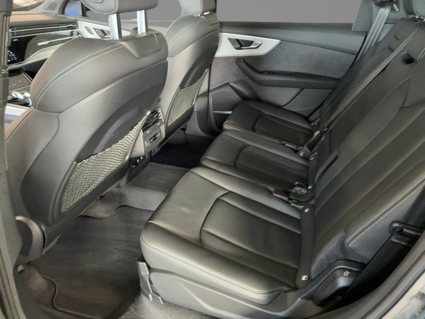 Bild über Audi Q7 SUV TFSI e S line business TFSI e quattro 360 kW tiptronic - für weitere Informationen kontaktieren Sie den Audi Partner