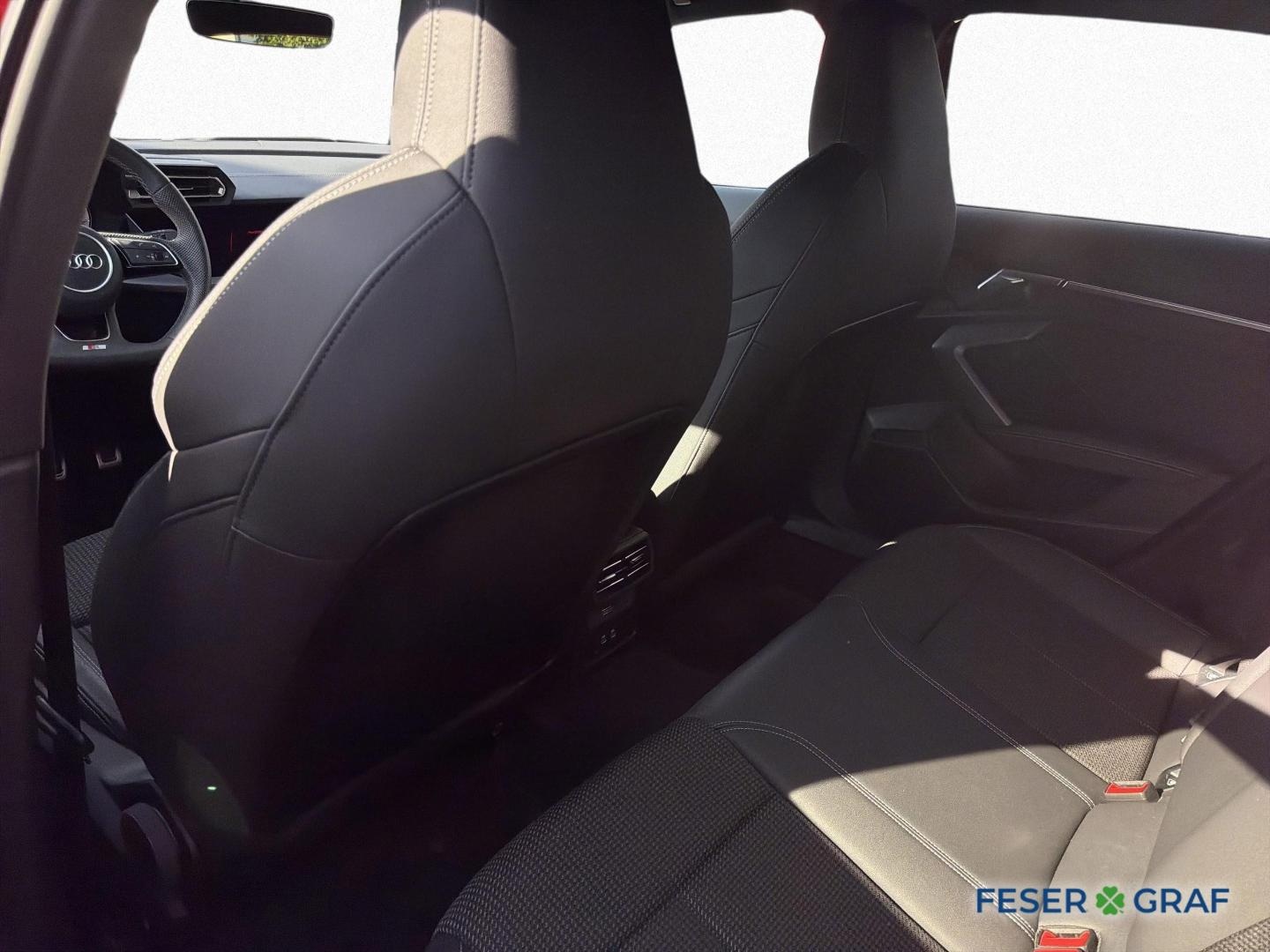 Bild über Audi A3 Sportback S line 35 TFSI S tronic - für weitere Informationen kontaktieren Sie den Audi Partner
