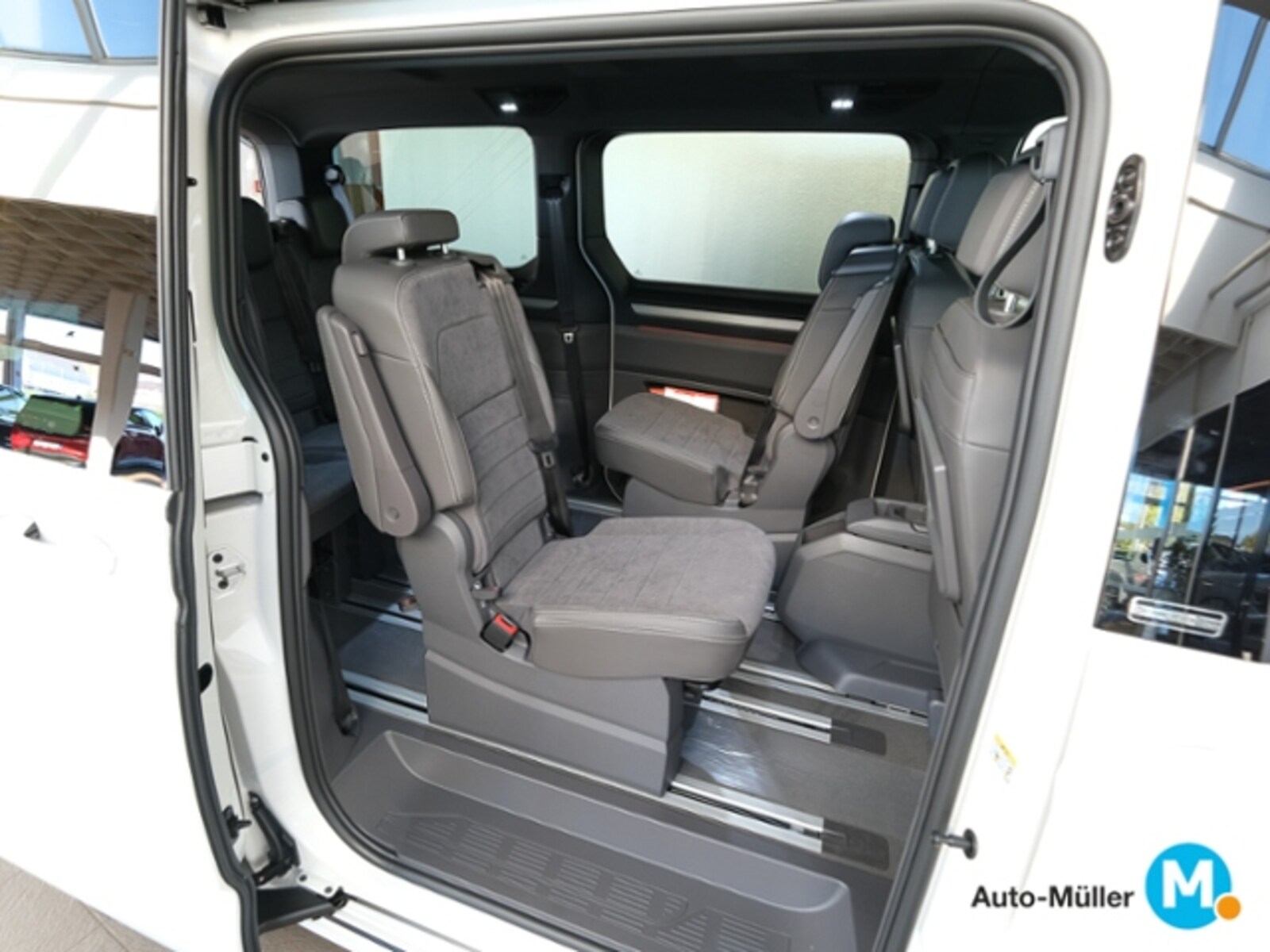 Volkswagen Multivan Langversion – Bild 13