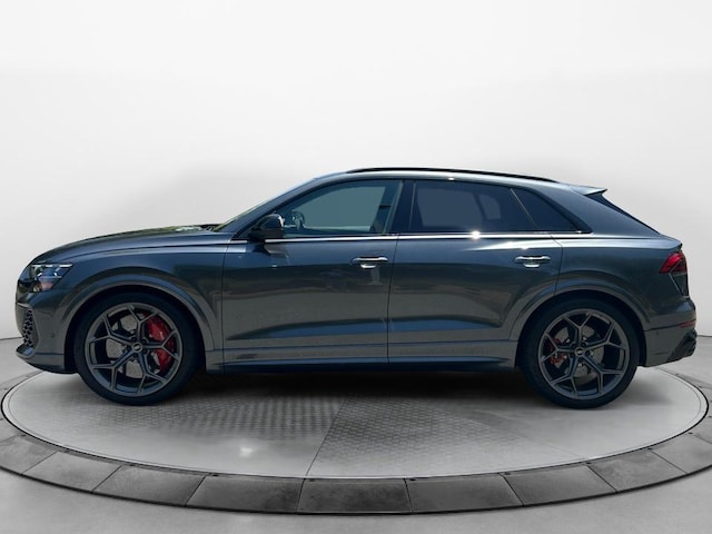 2026 Audi RS Q8 SUV performance