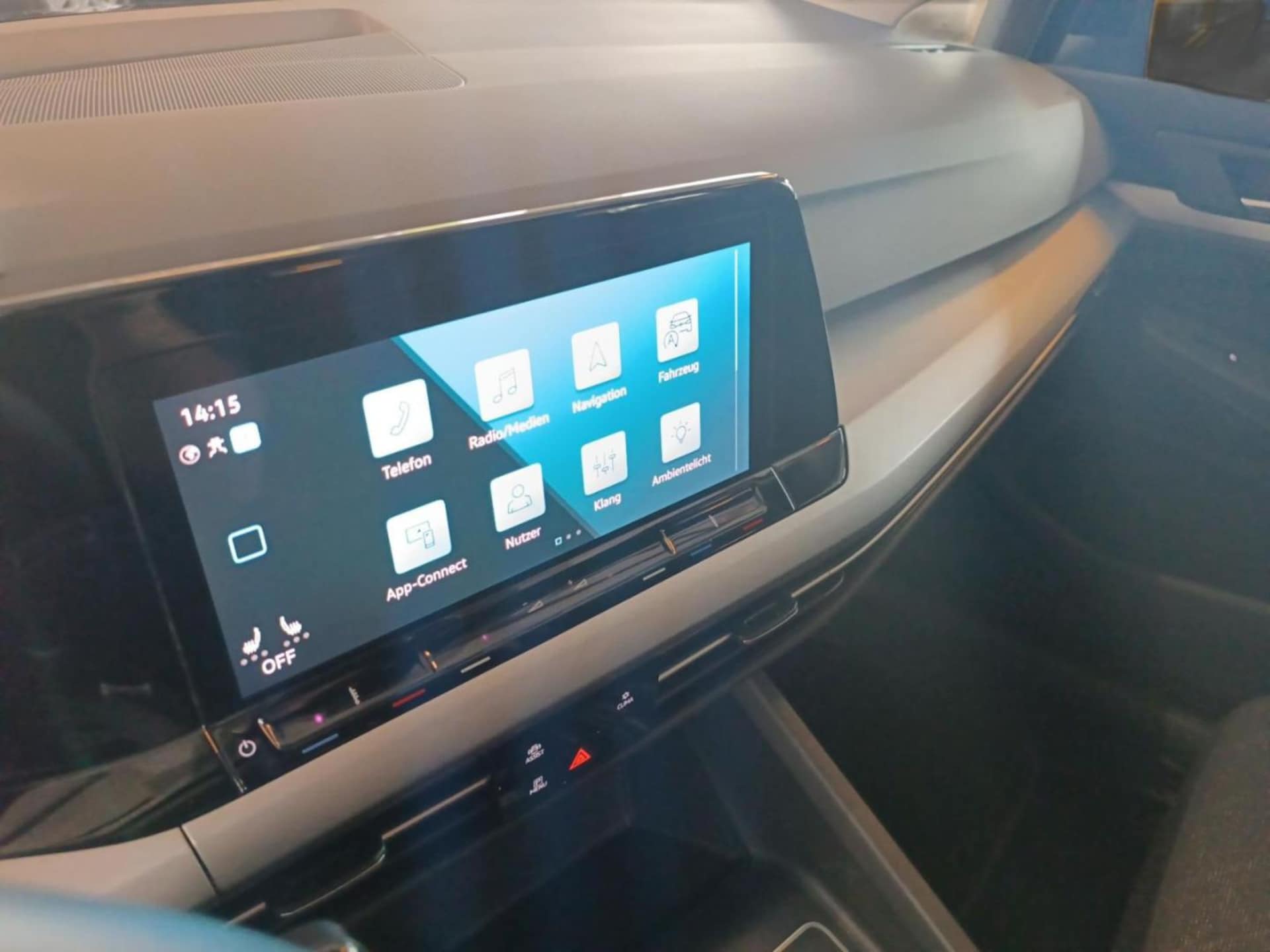Volkswagen Golf Variant Life