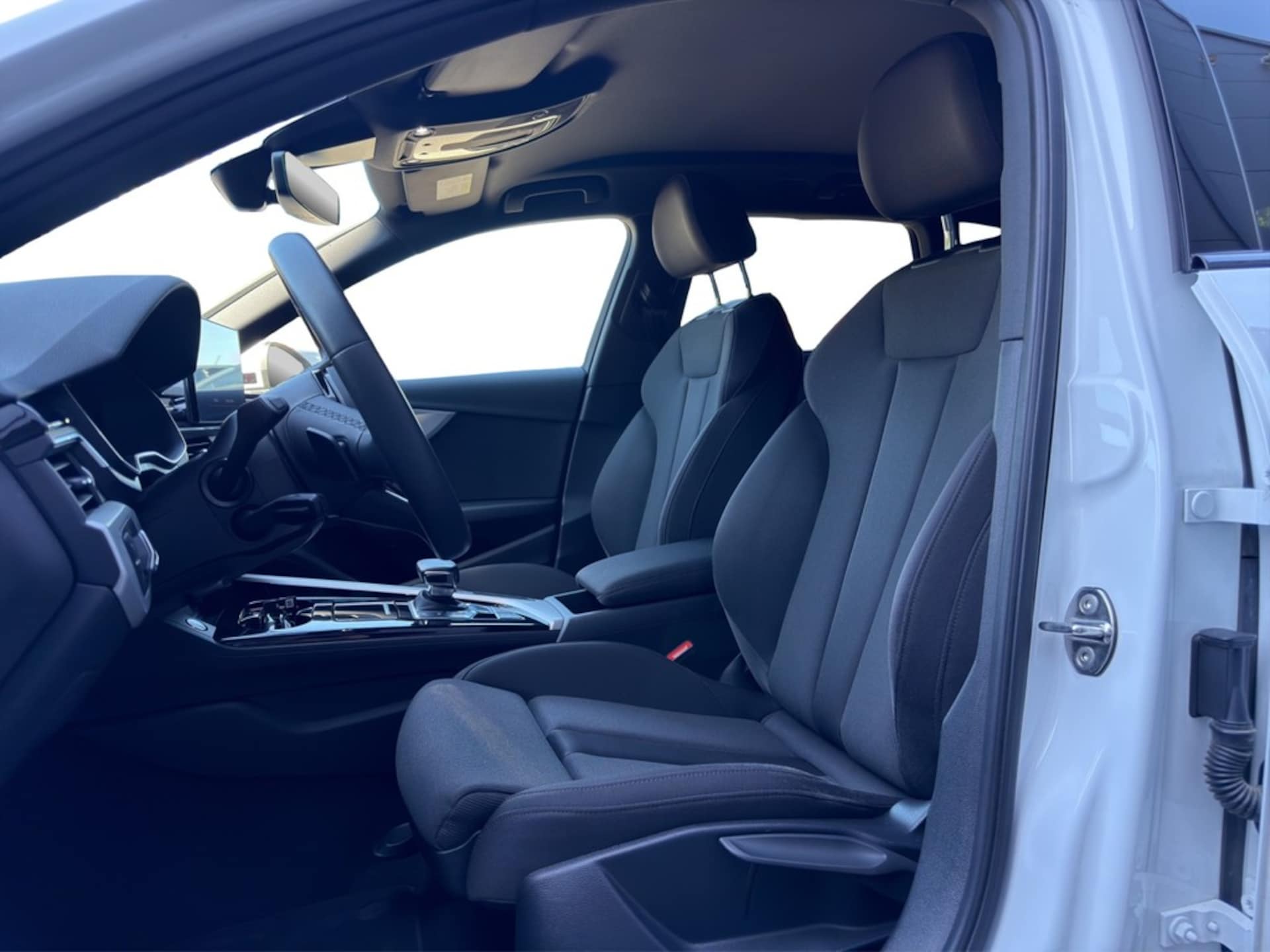 Audi A4 Avant S line