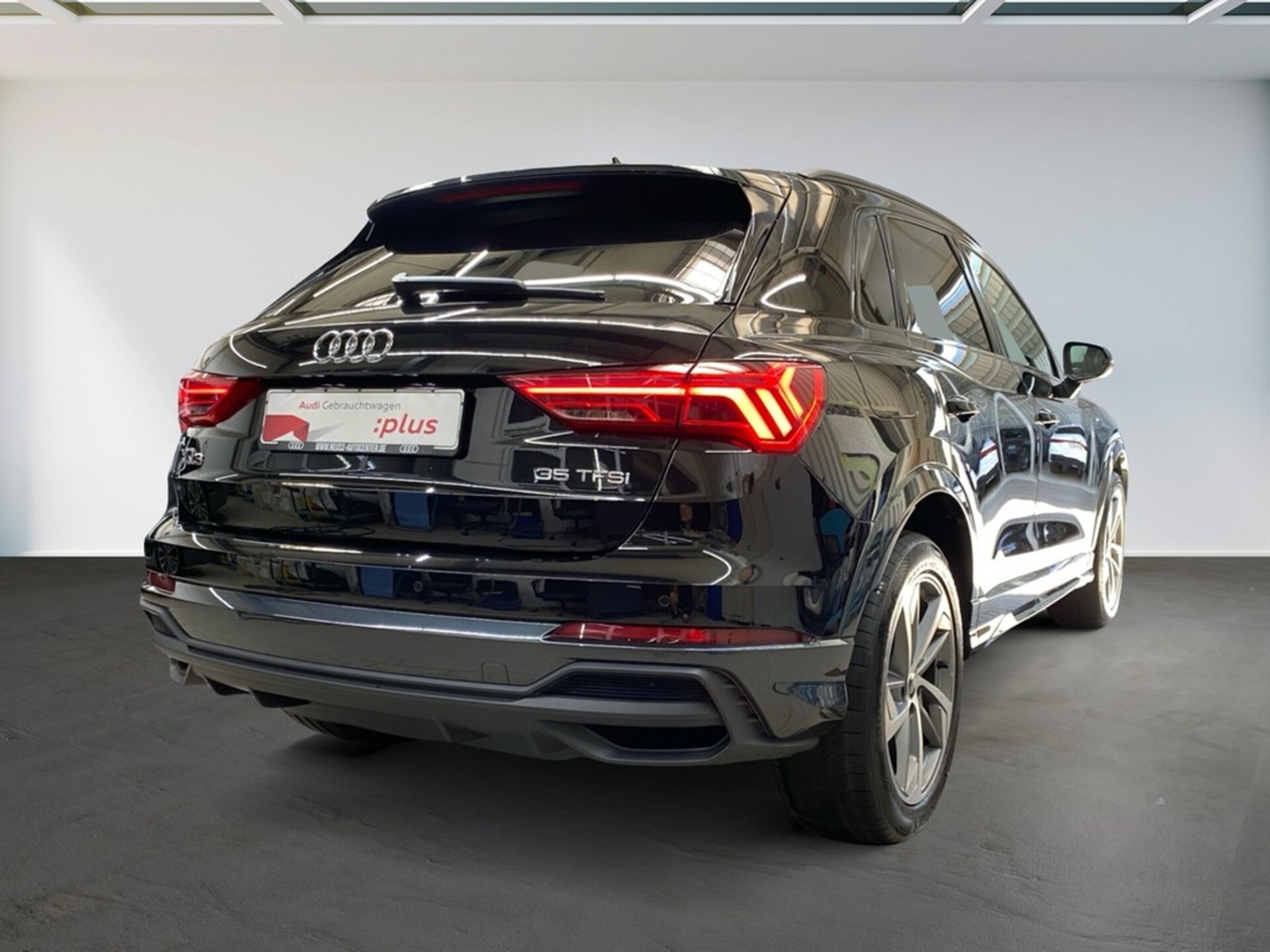 Audi Q3 SUV S line