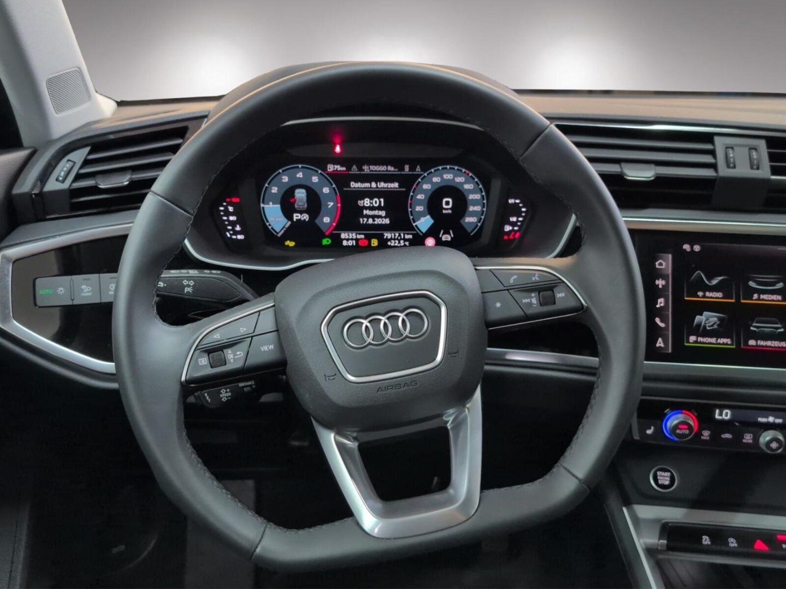 Audi Q3 – Bild 8