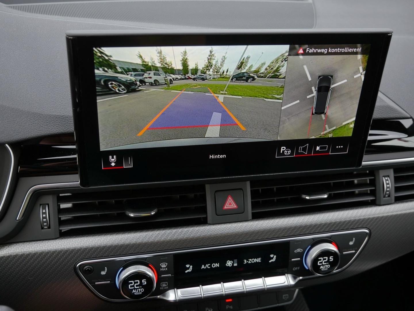 Bild über Audi RS 4 Avant TFSI quattro tiptronic - für weitere Informationen kontaktieren Sie den Audi Partner