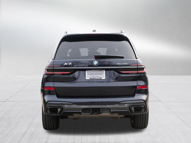 2026 BMW X7