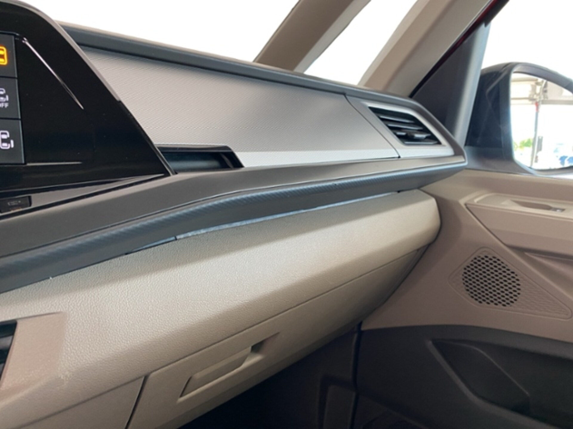 Volkswagen Multivan Basis-Modell