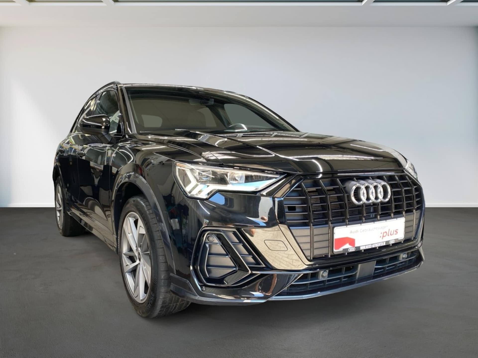 Audi Q3 SUV S line