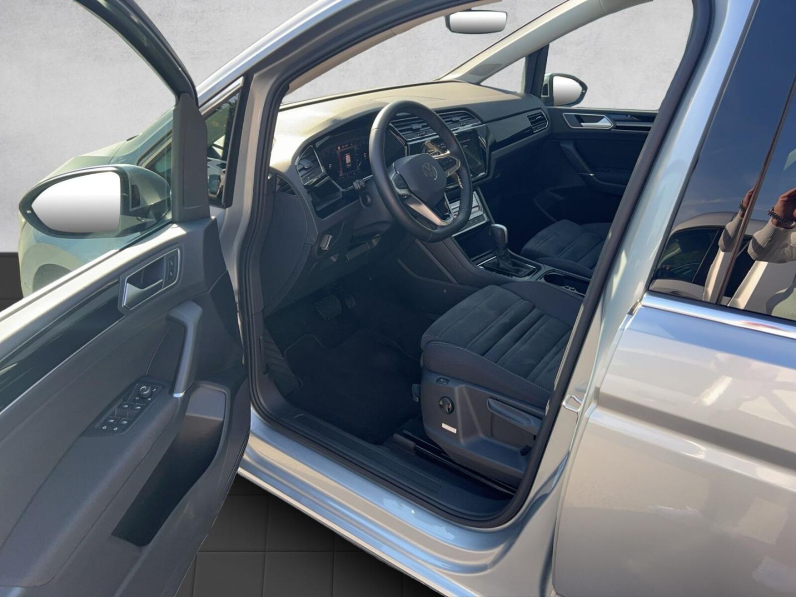 Volkswagen Touran – Bild 17