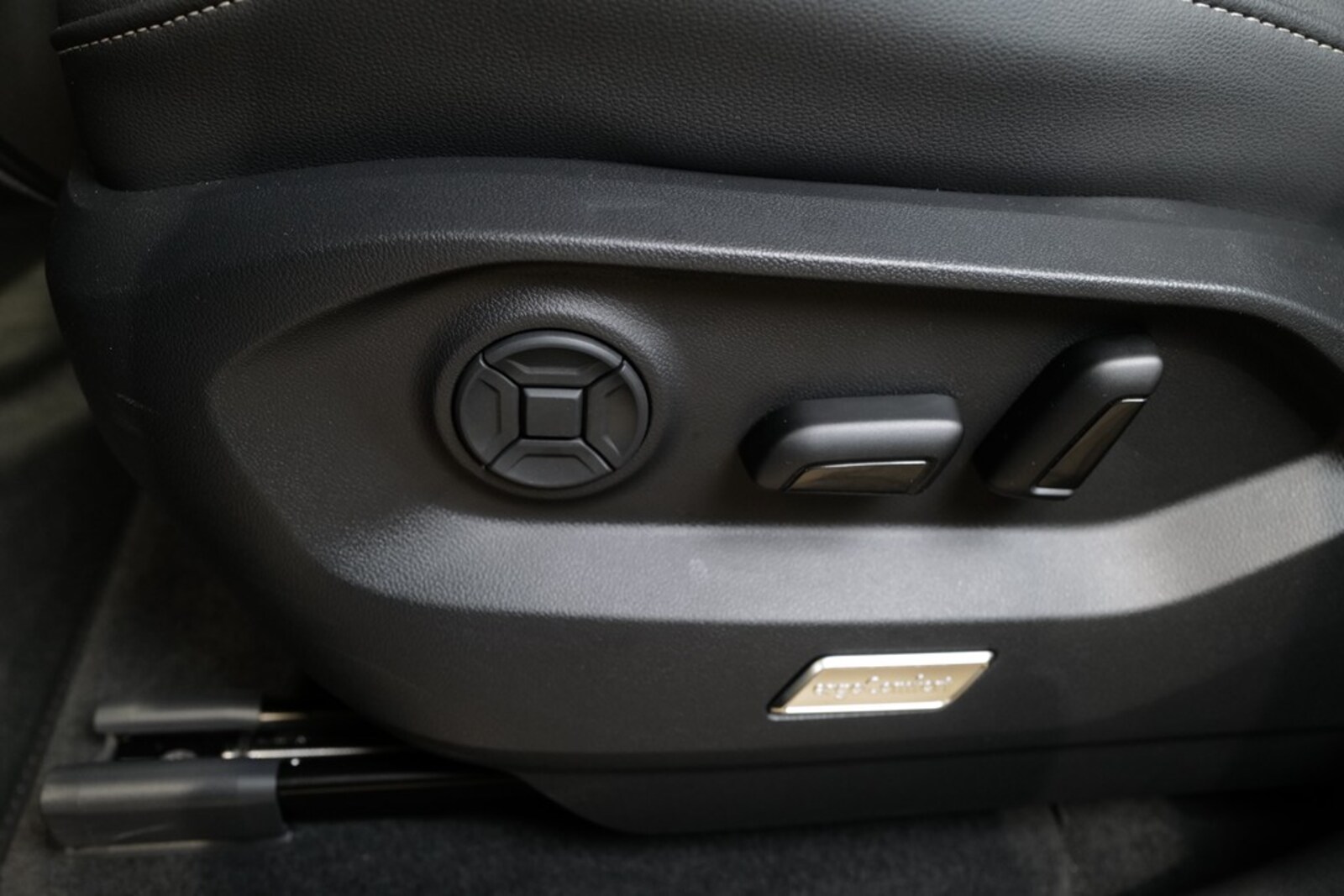 Volkswagen Touareg – Bild 13
