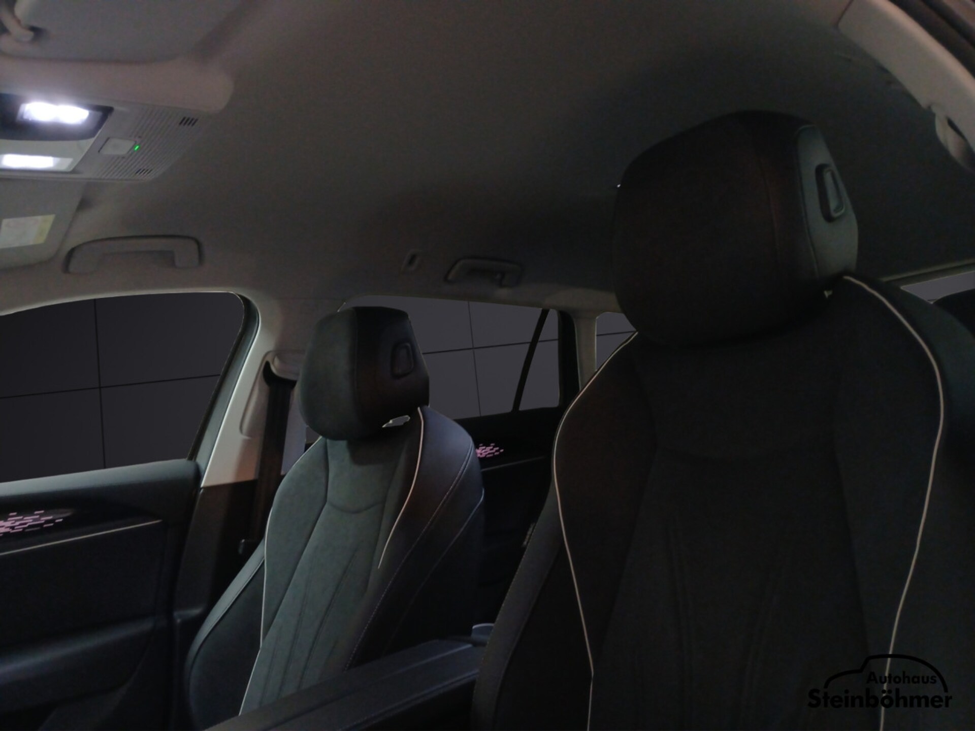 Volkswagen Passat Elegance