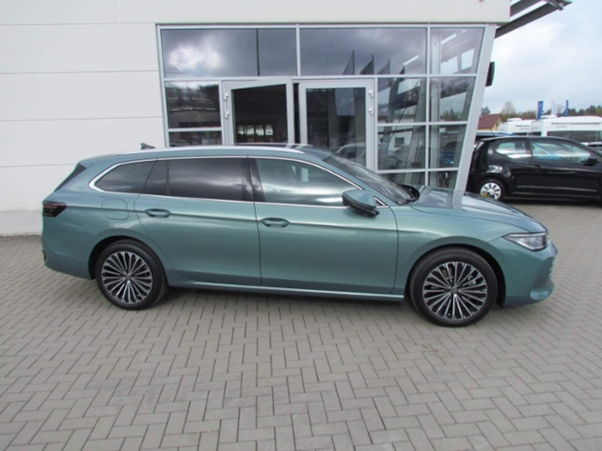 Volkswagen Passat Elegance