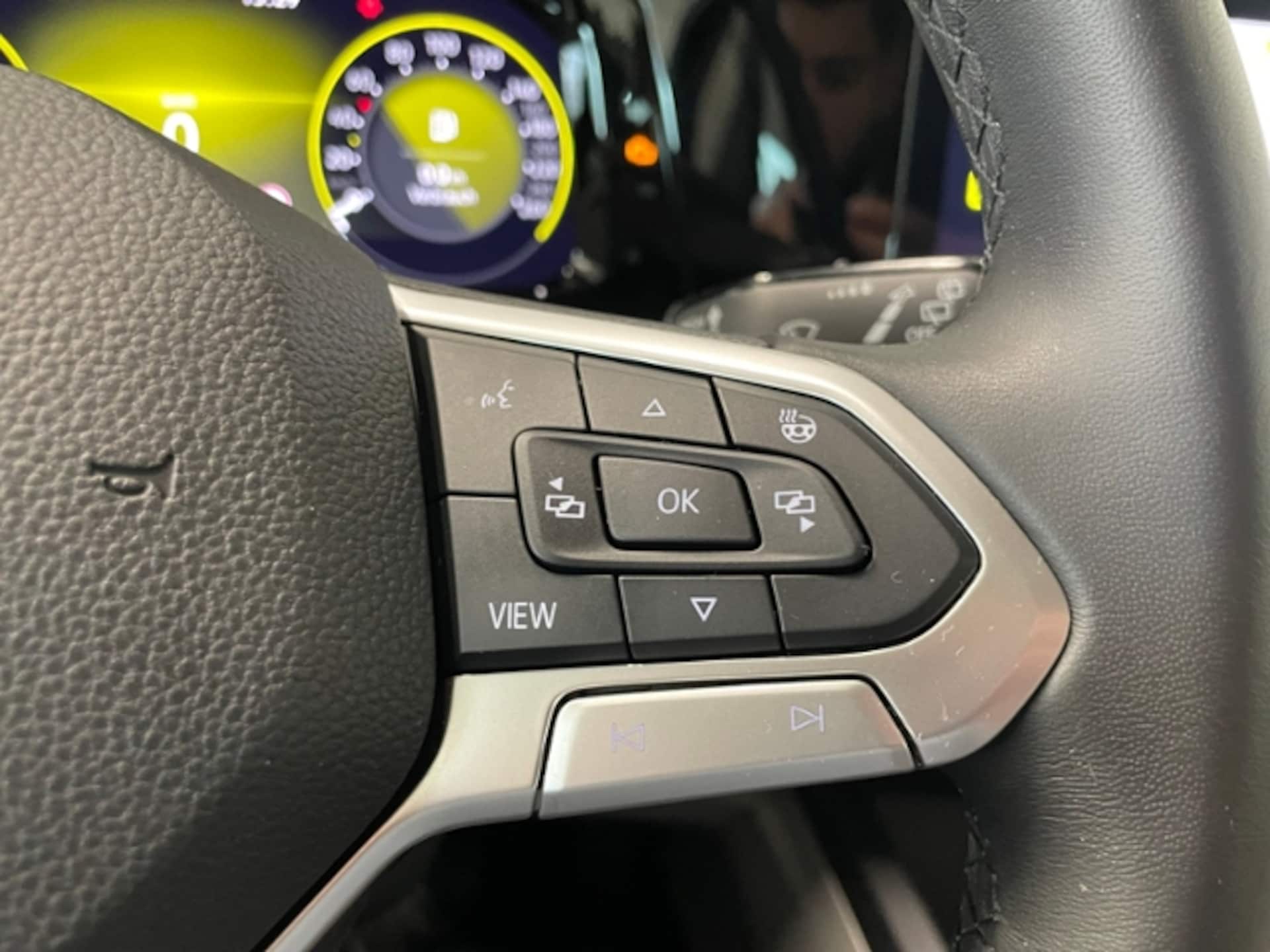 Volkswagen Golf Life