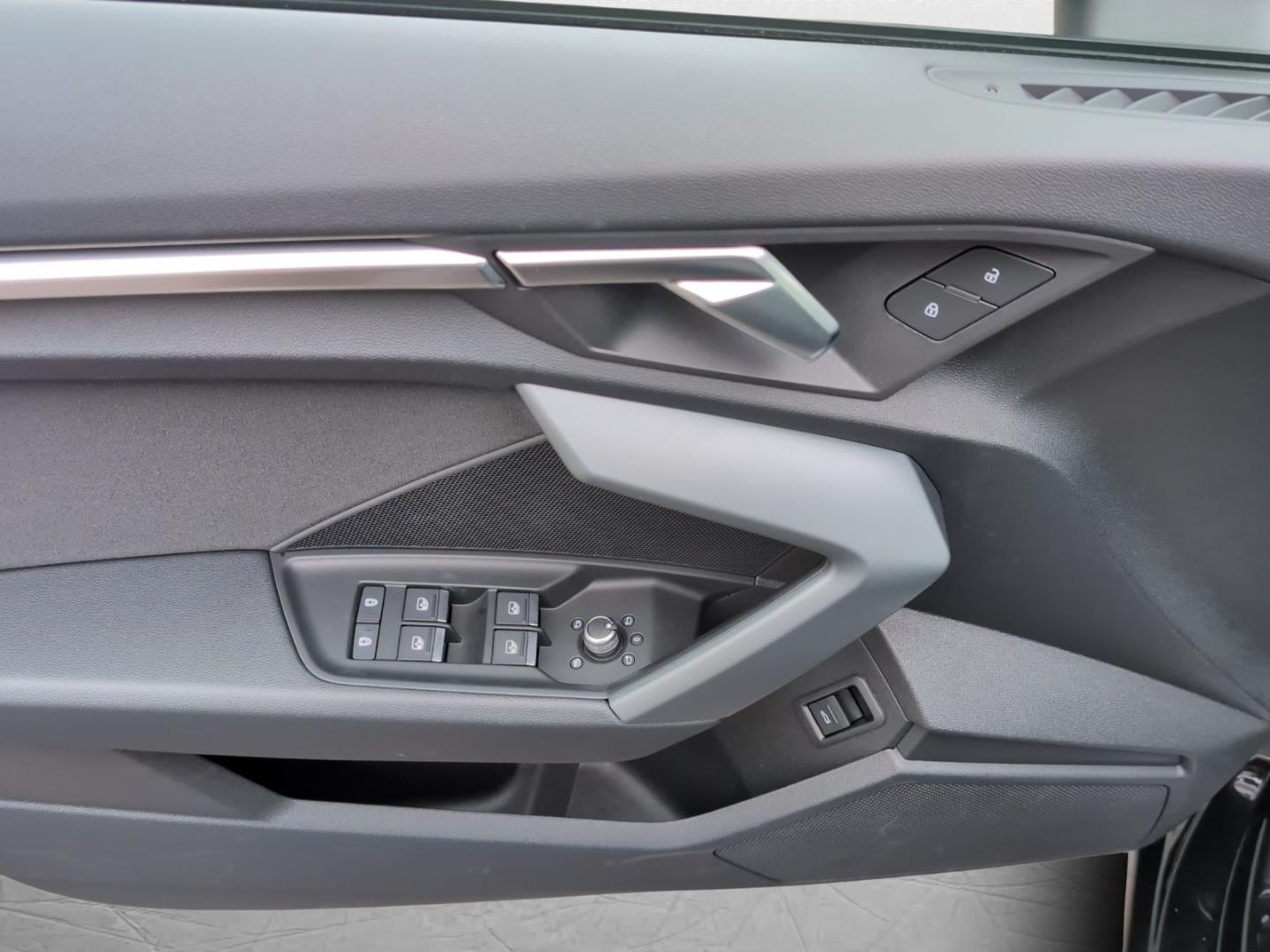 Bild über Audi A3 Limousine TFSI 110 kW S tronic - für weitere Informationen kontaktieren Sie den Audi Partner