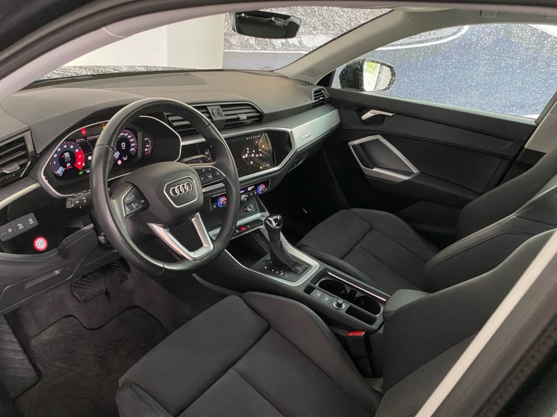 Audi Q3 Sportback S line