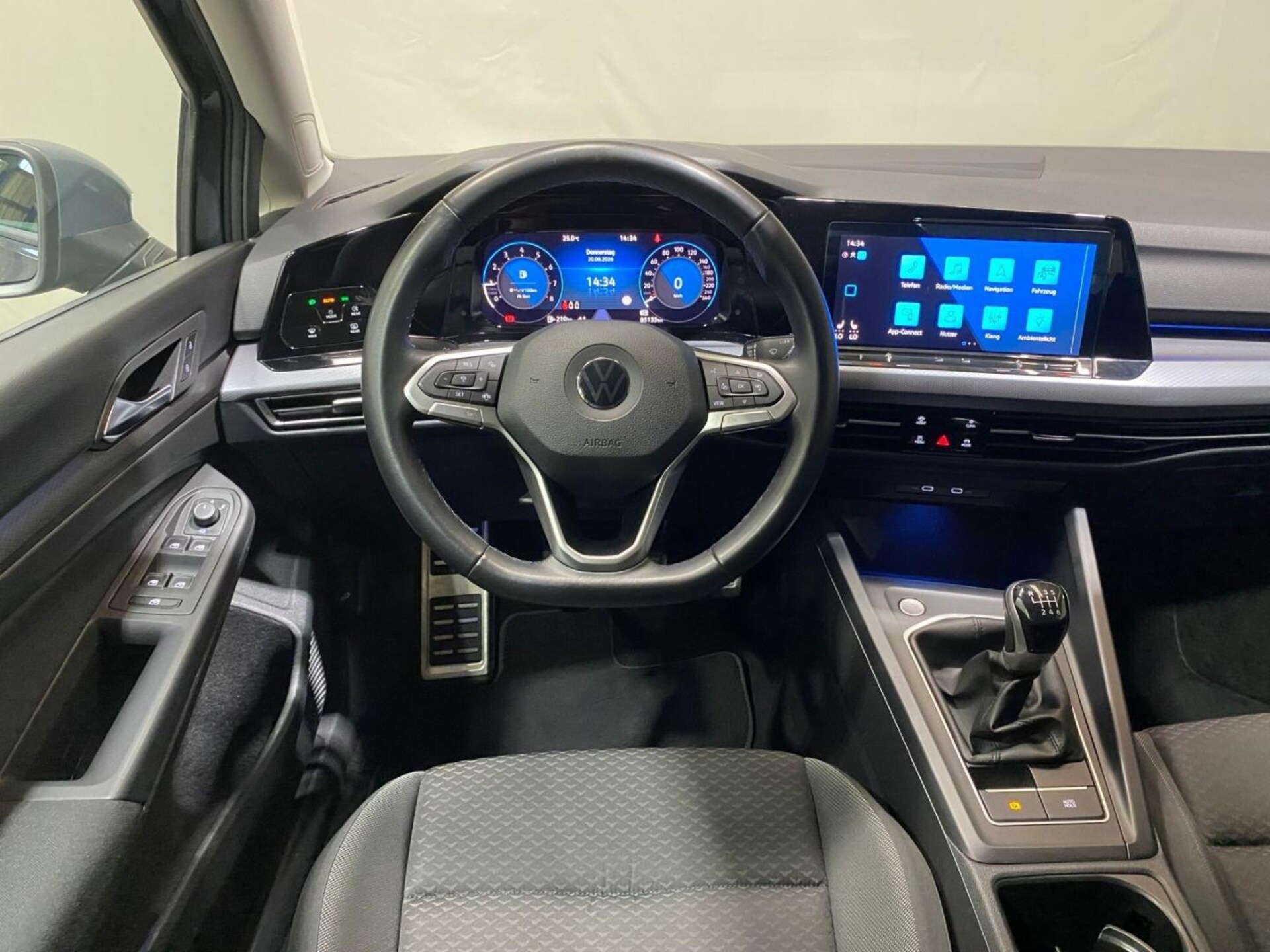Volkswagen Golf Active
