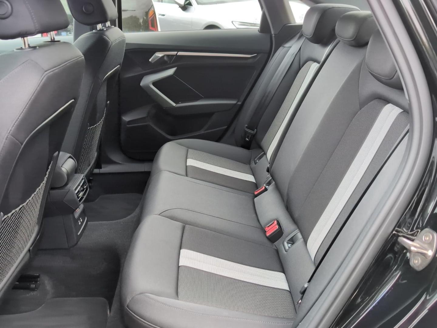 Bild über Audi A3 Limousine TFSI 110 kW S tronic - für weitere Informationen kontaktieren Sie den Audi Partner