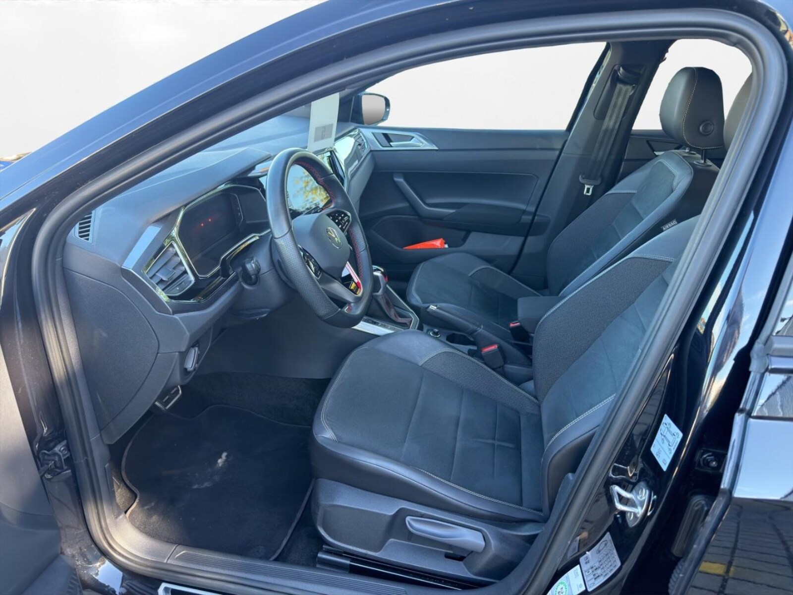 Volkswagen Polo – Bild 8