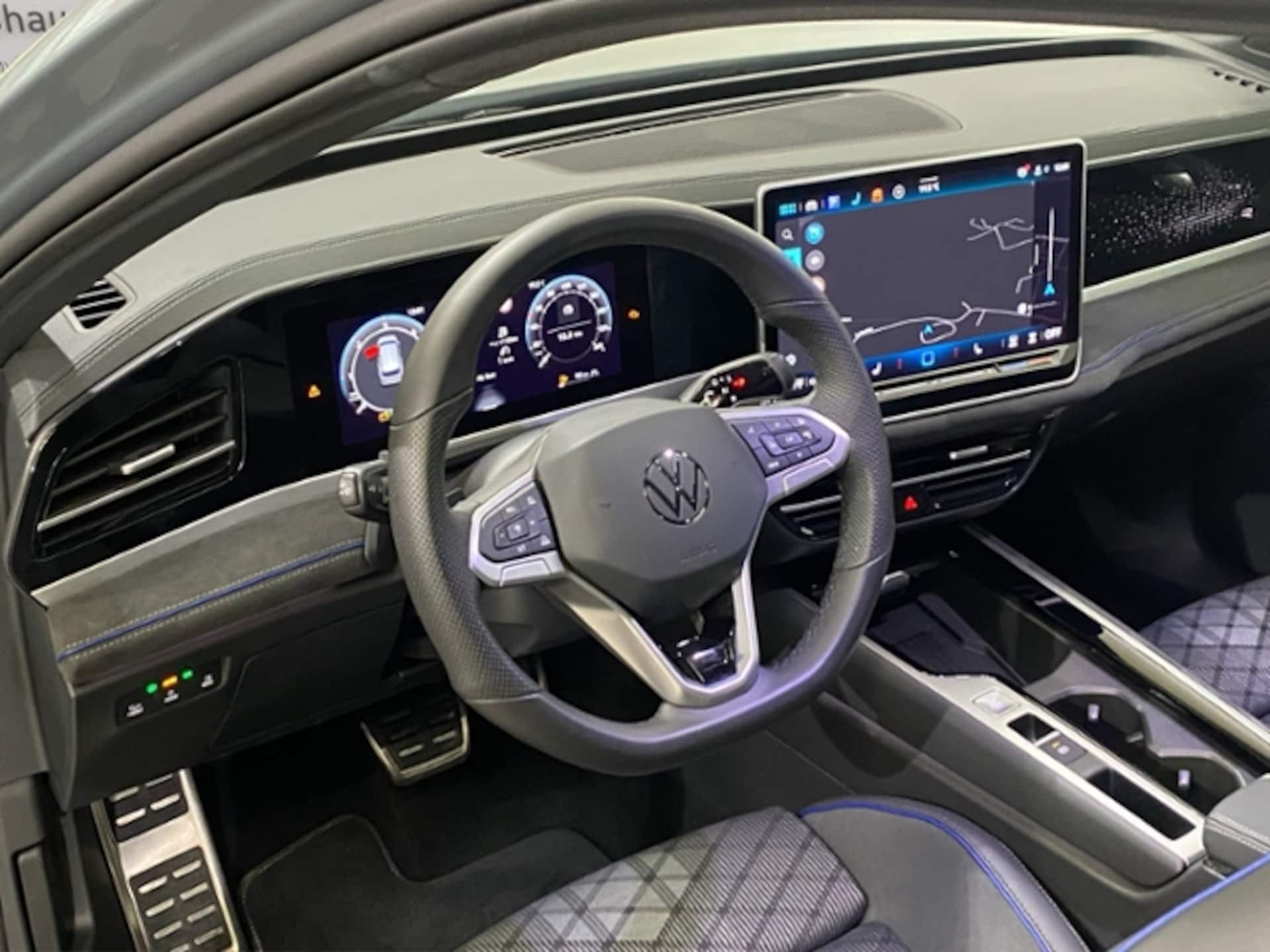 Volkswagen Passat R-Line