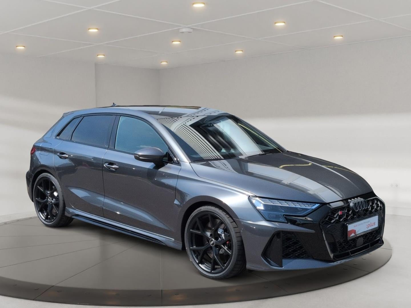 Bild über Audi RS 3 Sportback TFSI quattro 294 kW S tronic - für weitere Informationen kontaktieren Sie den Audi Partner