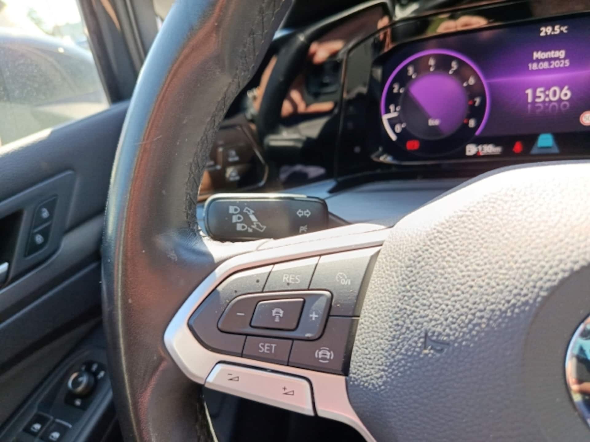 Volkswagen Golf Style
