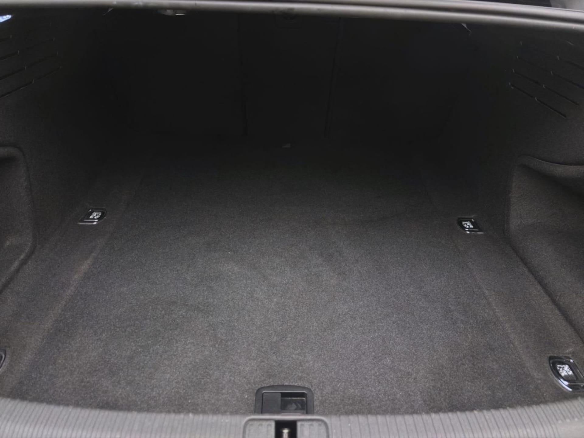 Audi A4 Limousine S line