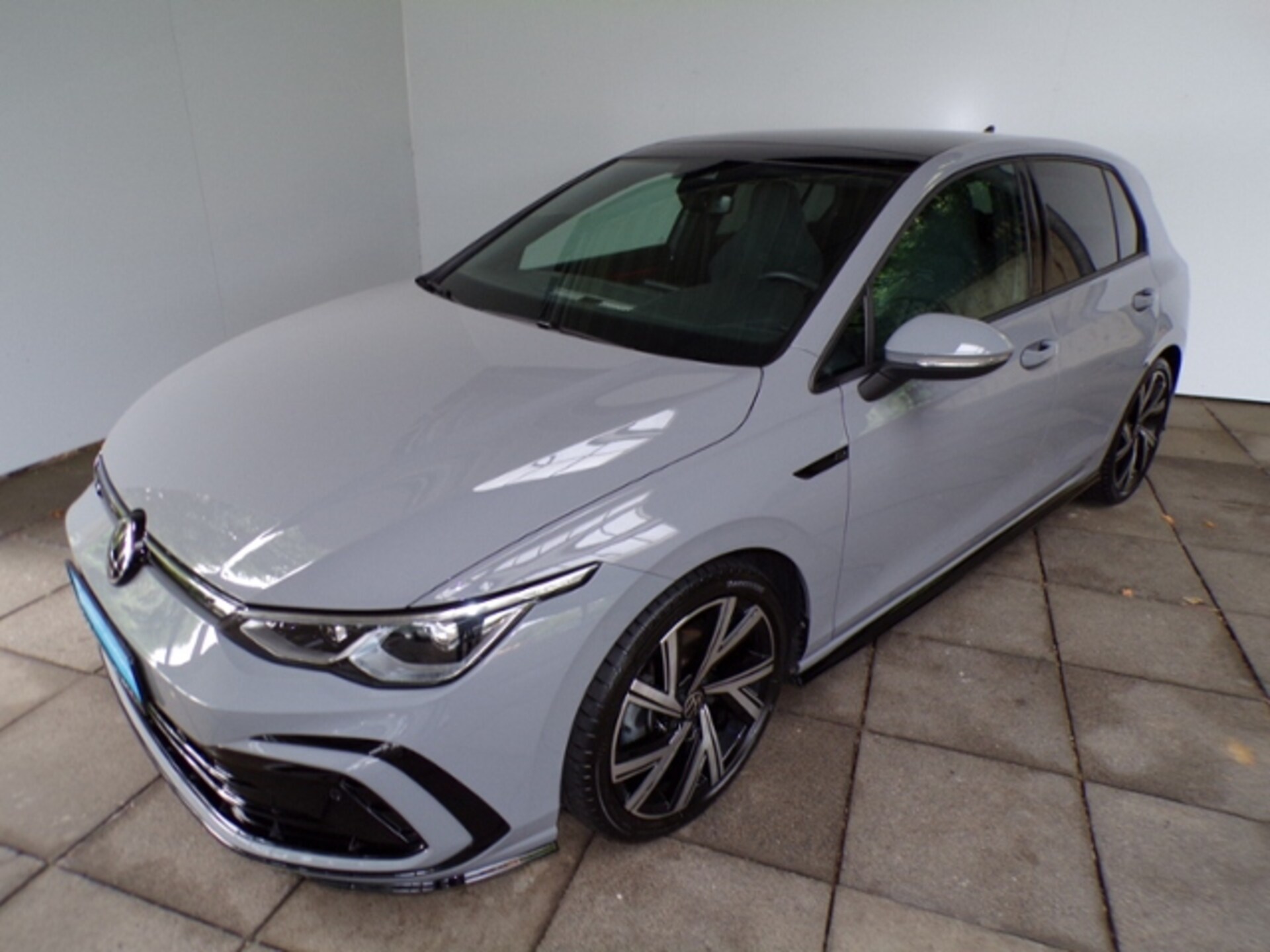 Volkswagen Golf R-Line