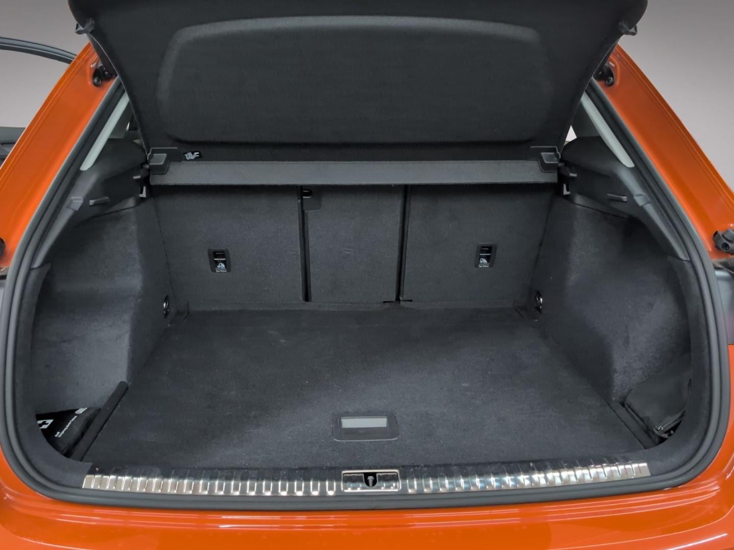 Bild über Audi Q3 TFSI 110 kW S tronic - für weitere Informationen kontaktieren Sie den Audi Partner